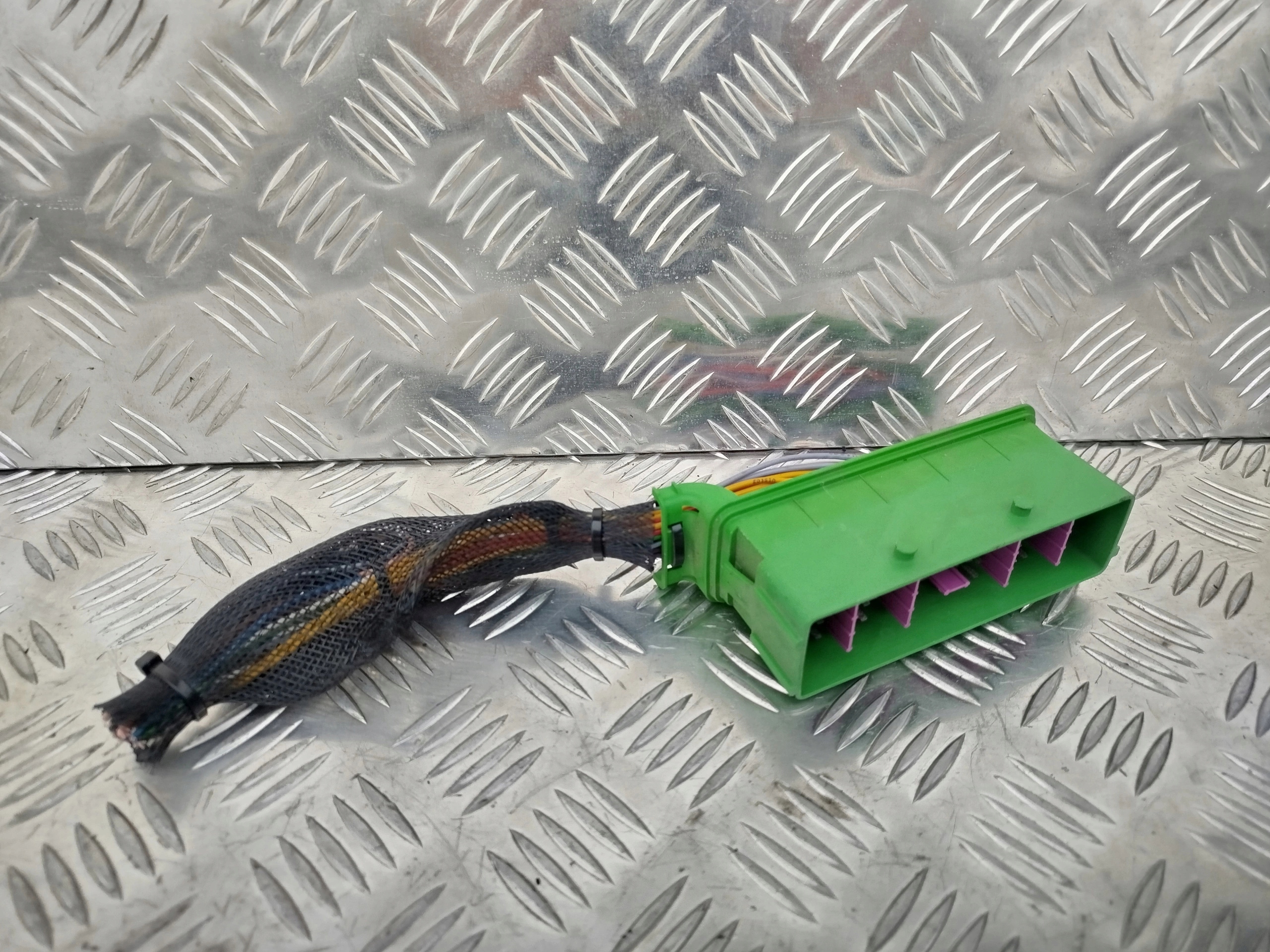 4b9138ed6192f5c6db74ae8d5a5e972f