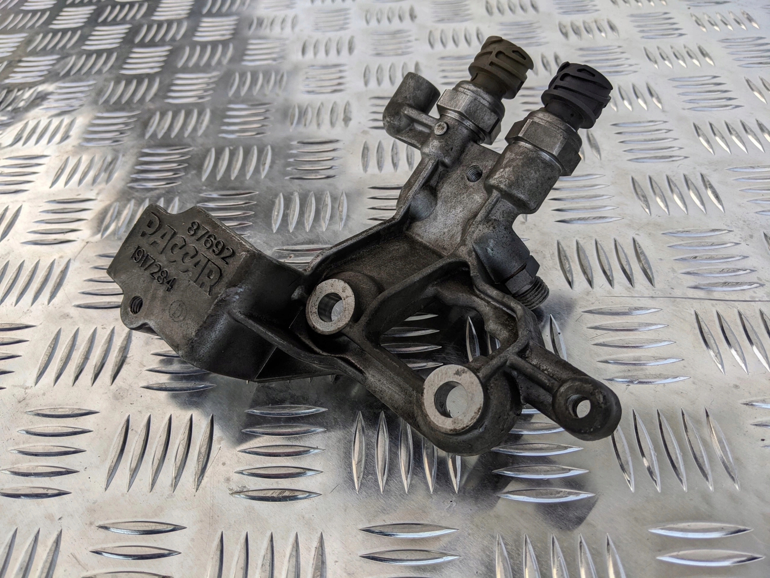 ce8230e4fe1494edc1bf9c26c5b15eb7