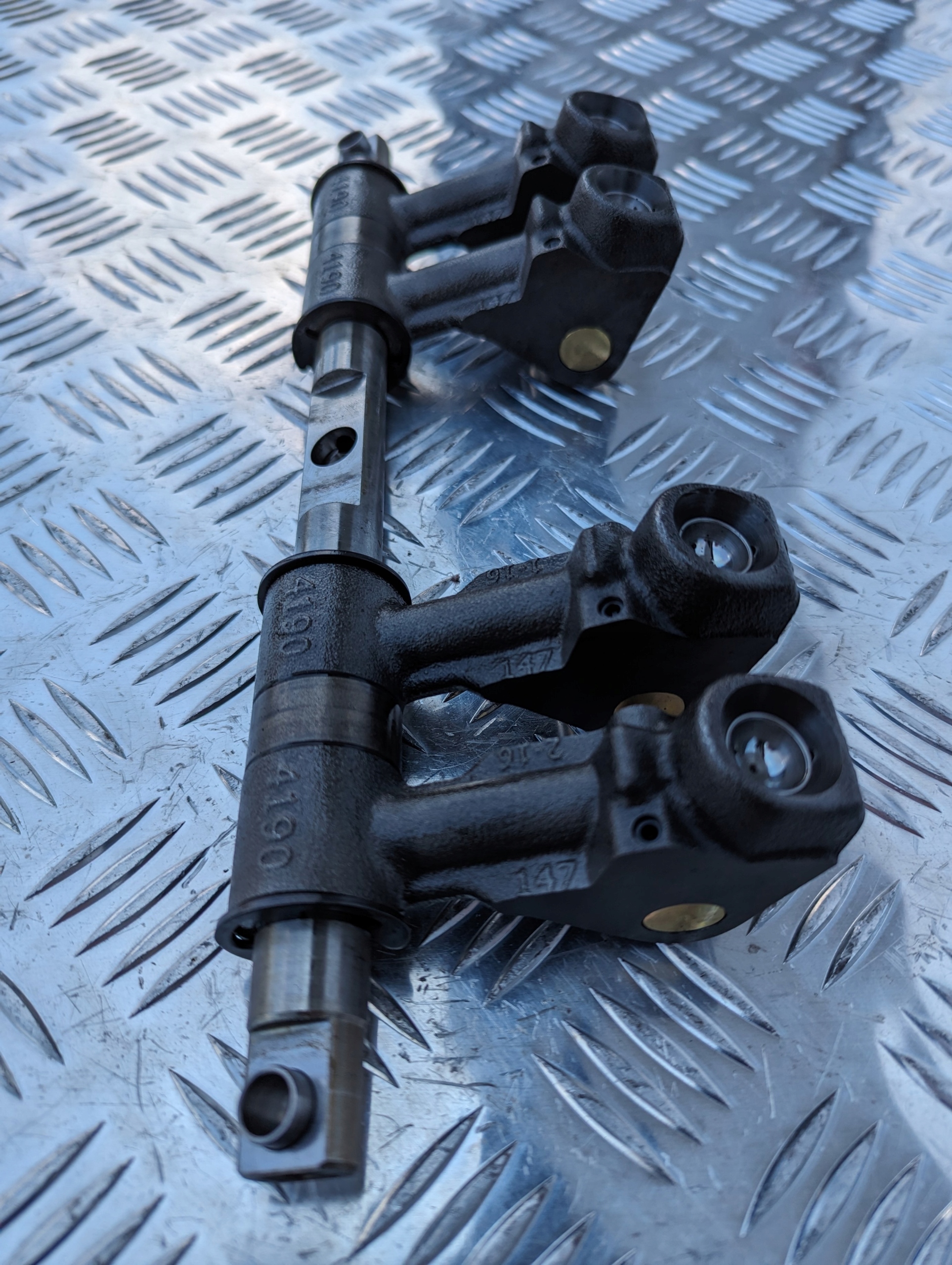 542096f948f8cd4cd94390a24fd211dd