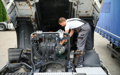 Ile oleju do silnika w DAF XF 106?