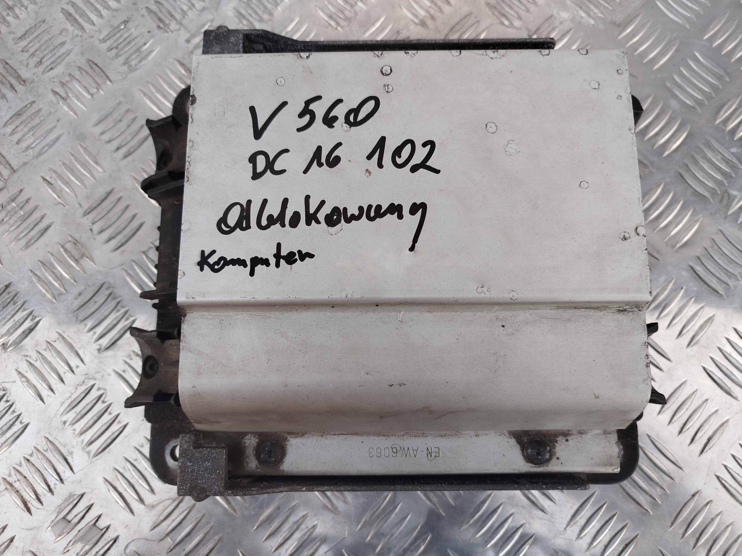 72bc2ed29b2a5395843ef4210f9a3b9e