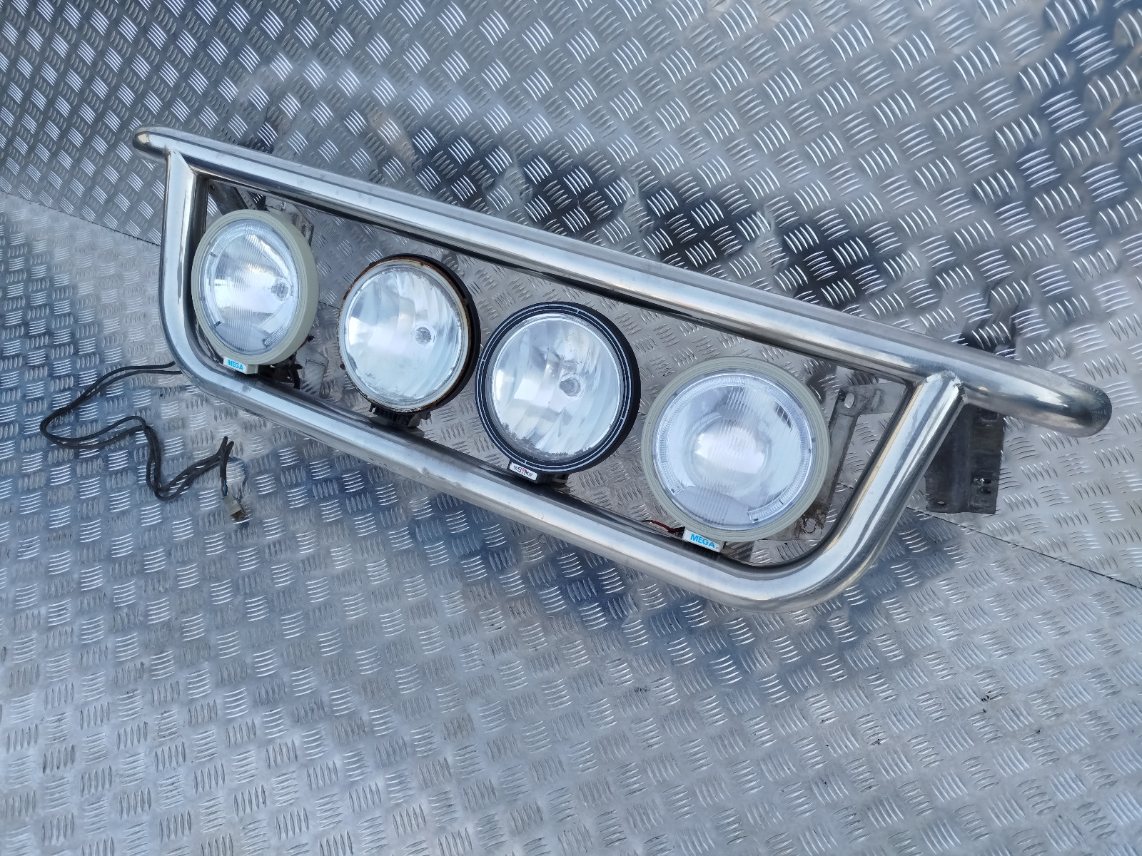 RURA ORUROWANIE ZDERZAKA Z HALOGENAMI SCANIA STREAMLINE