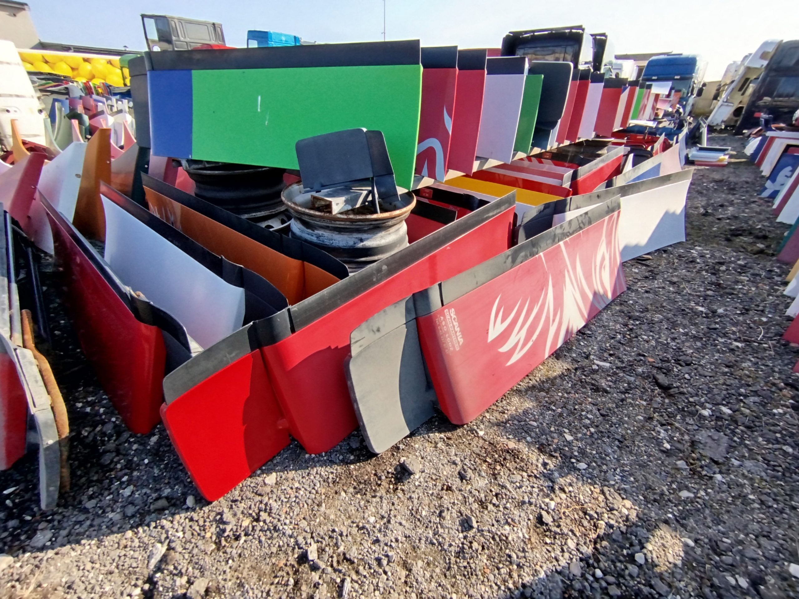 SPOJLER OWIEWKA ZAKABINOWA PRAWY PION SCANIA