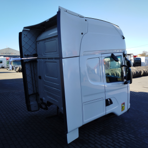 83c7d5c0f3de96ccb72131a7c4ff27b0