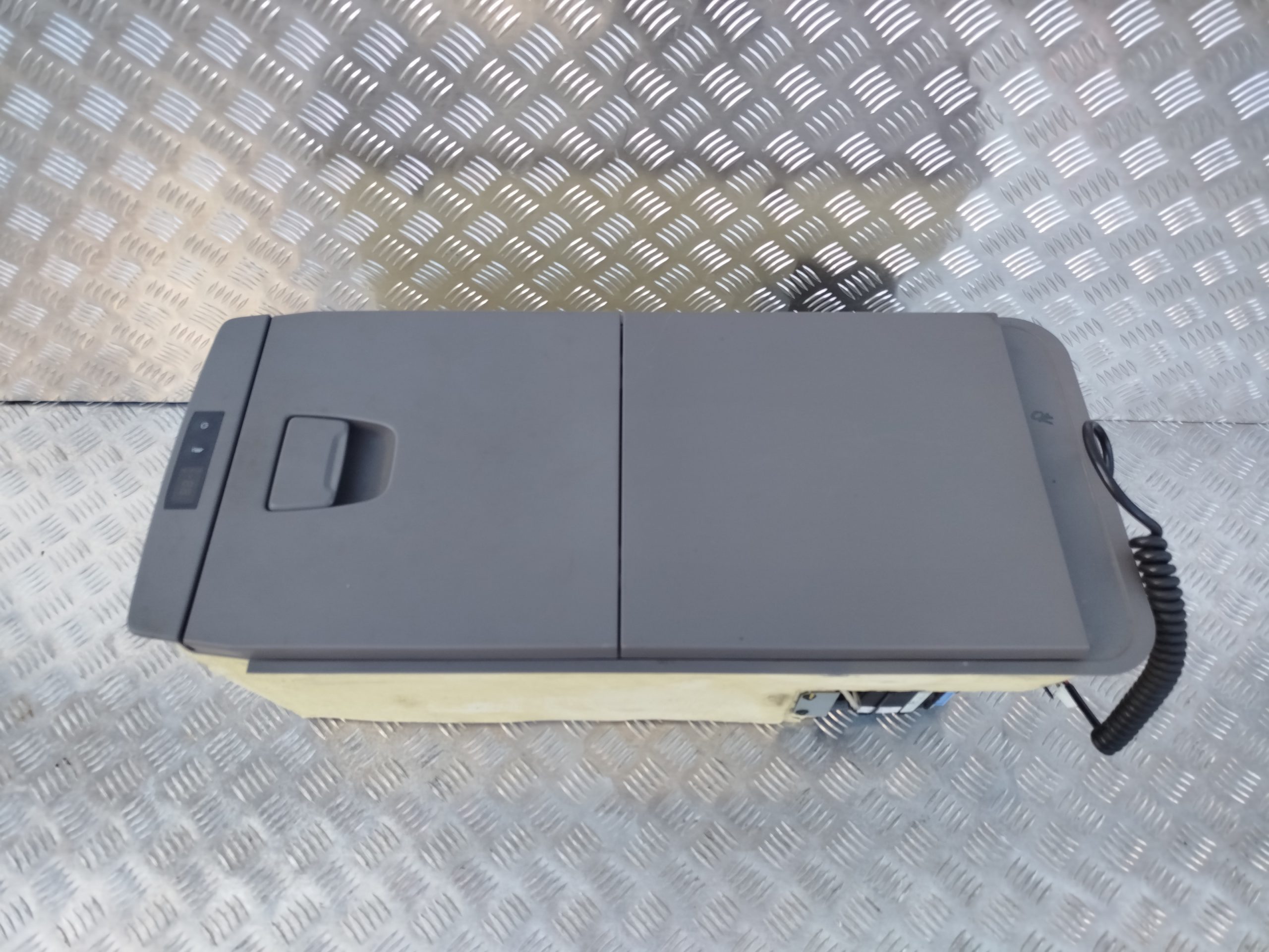 LODÓWKA SCANIA R NTG