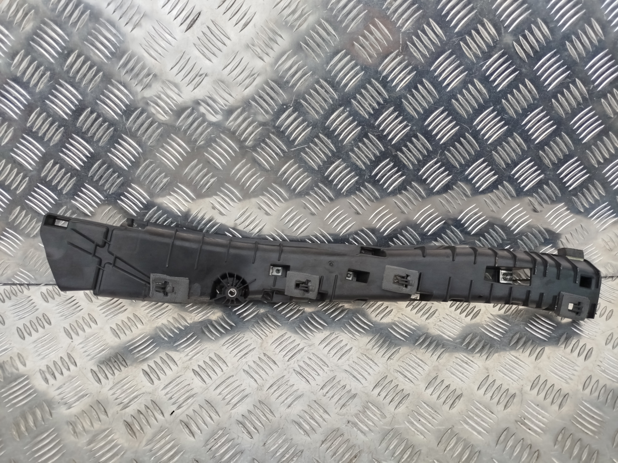 PODSTAWA PROGU PRÓG KABINY LEWY DAF NGD XF XG XG+