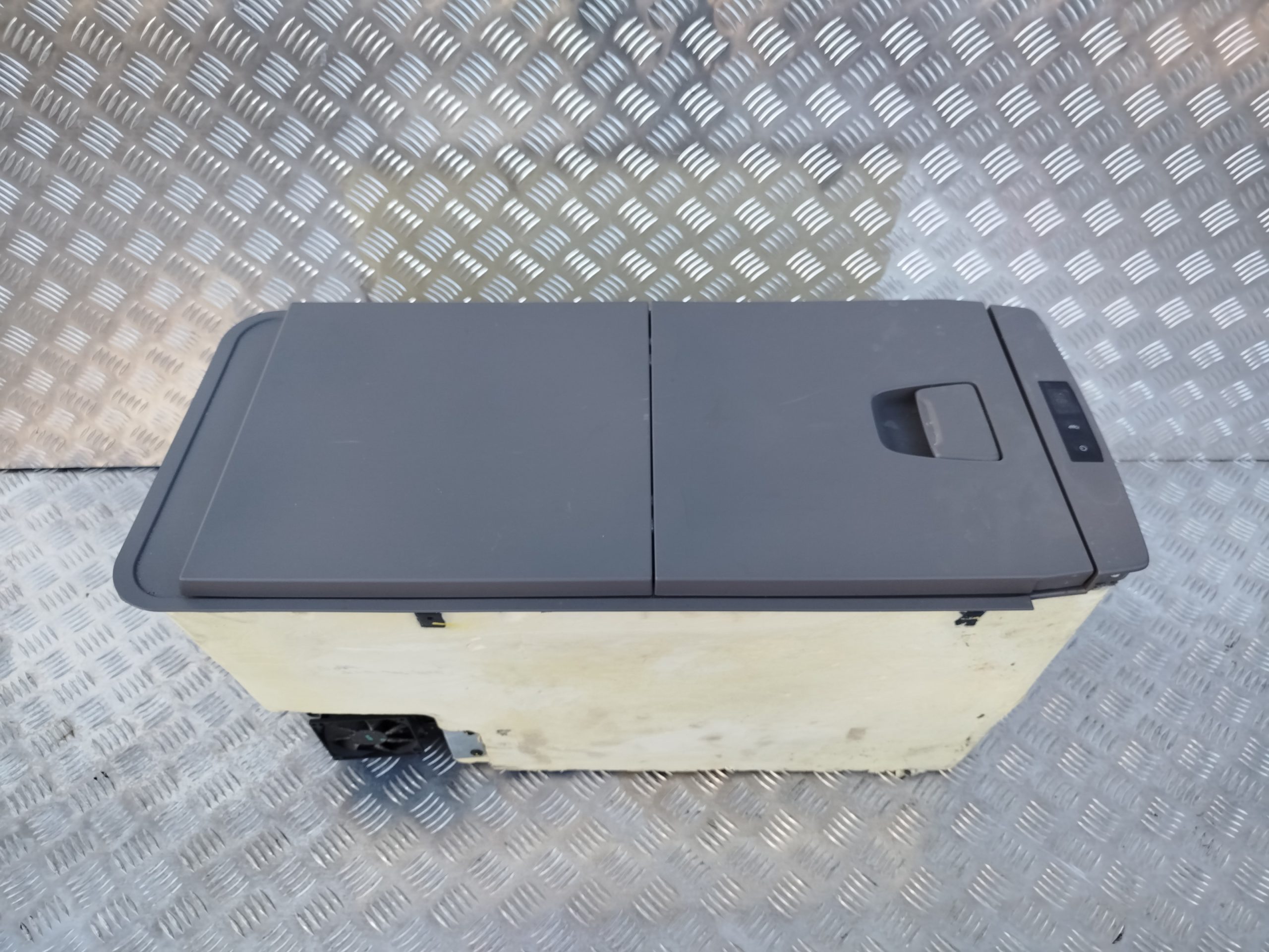 LODÓWKA SCANIA S NTG