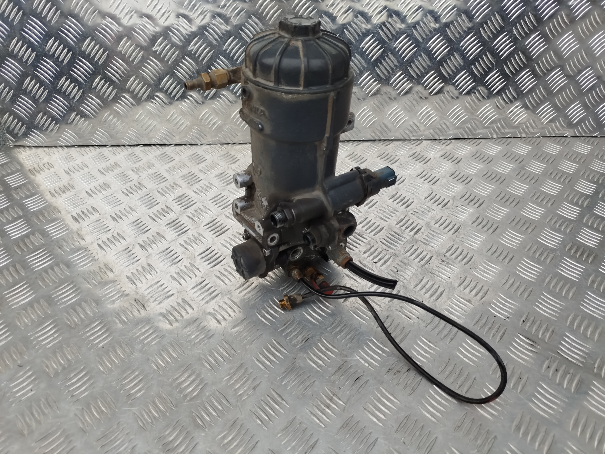 OBUDOWA FILTRA PALIWA SCANIA V8 730 EURO 6