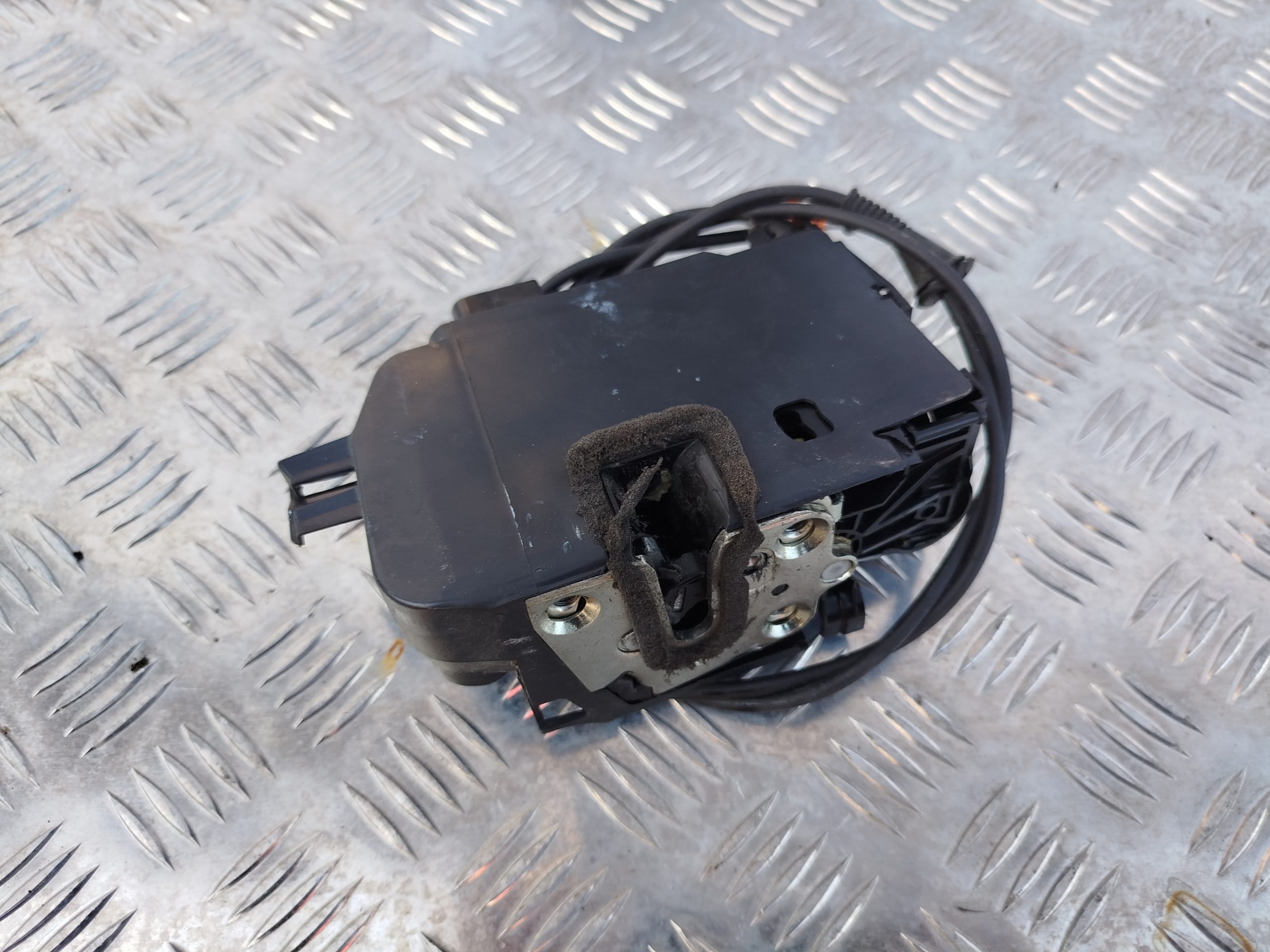 ZAMEK DRZWI LEWY SCANIA NTG