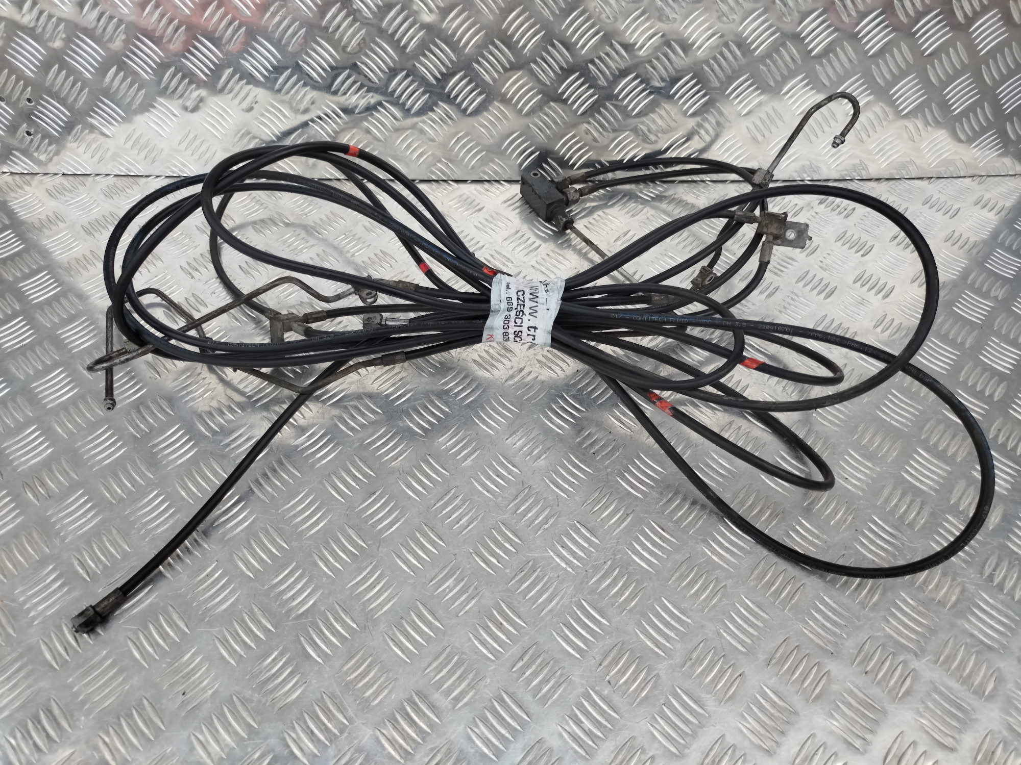 PRZEWODY ZAMKÓW KABINY DAF NGD XF XG XG+