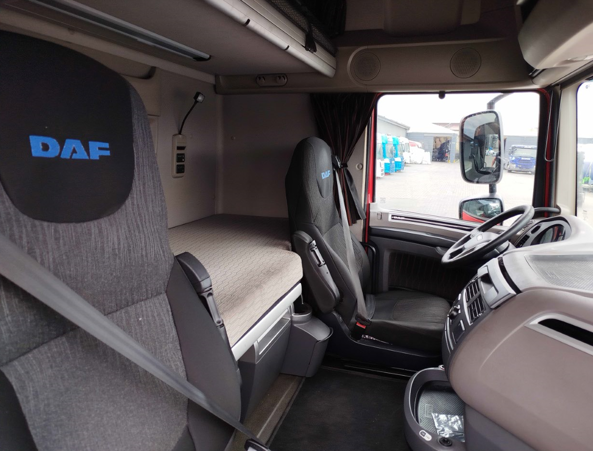 KABINA DAF XF 106 LIFT