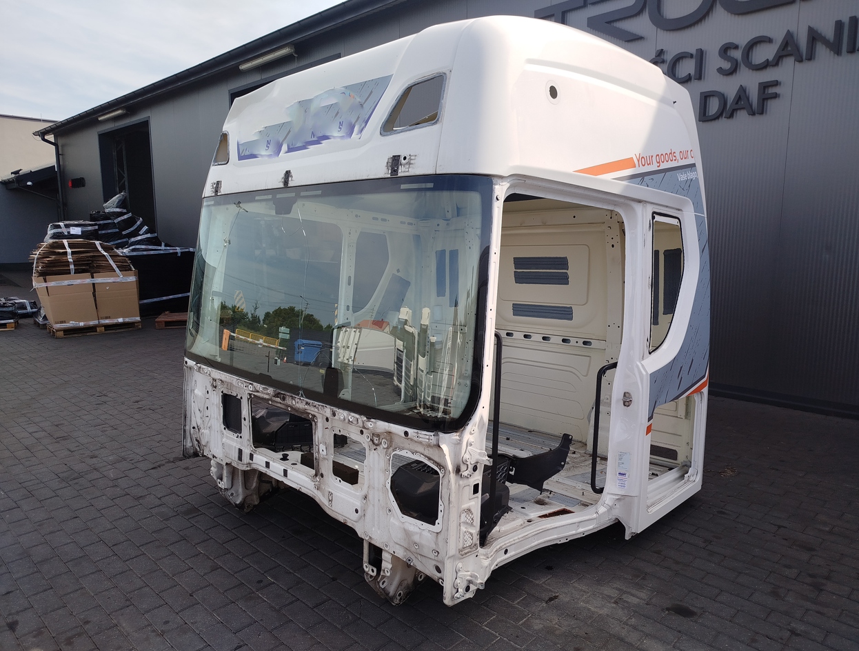 ĆWIARTKA BOK LEWY KABINY SCANIA S NTG