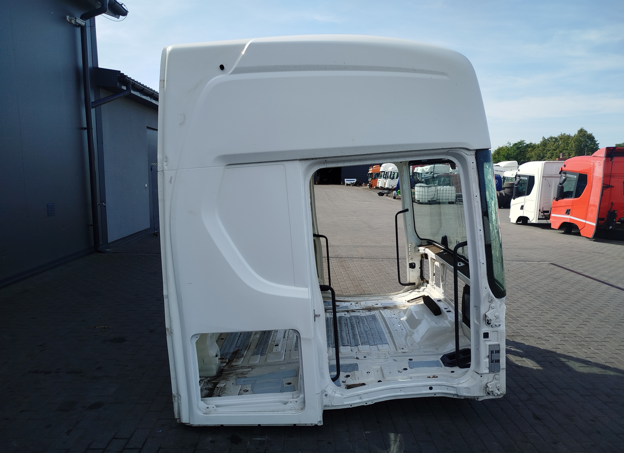 KABINA GOŁA SCANIA S NTG