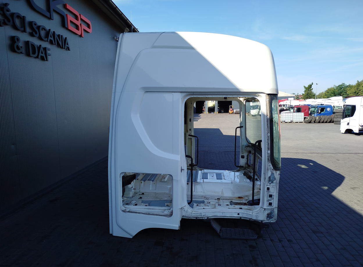 KABINA GOŁA SCANIA R NTG