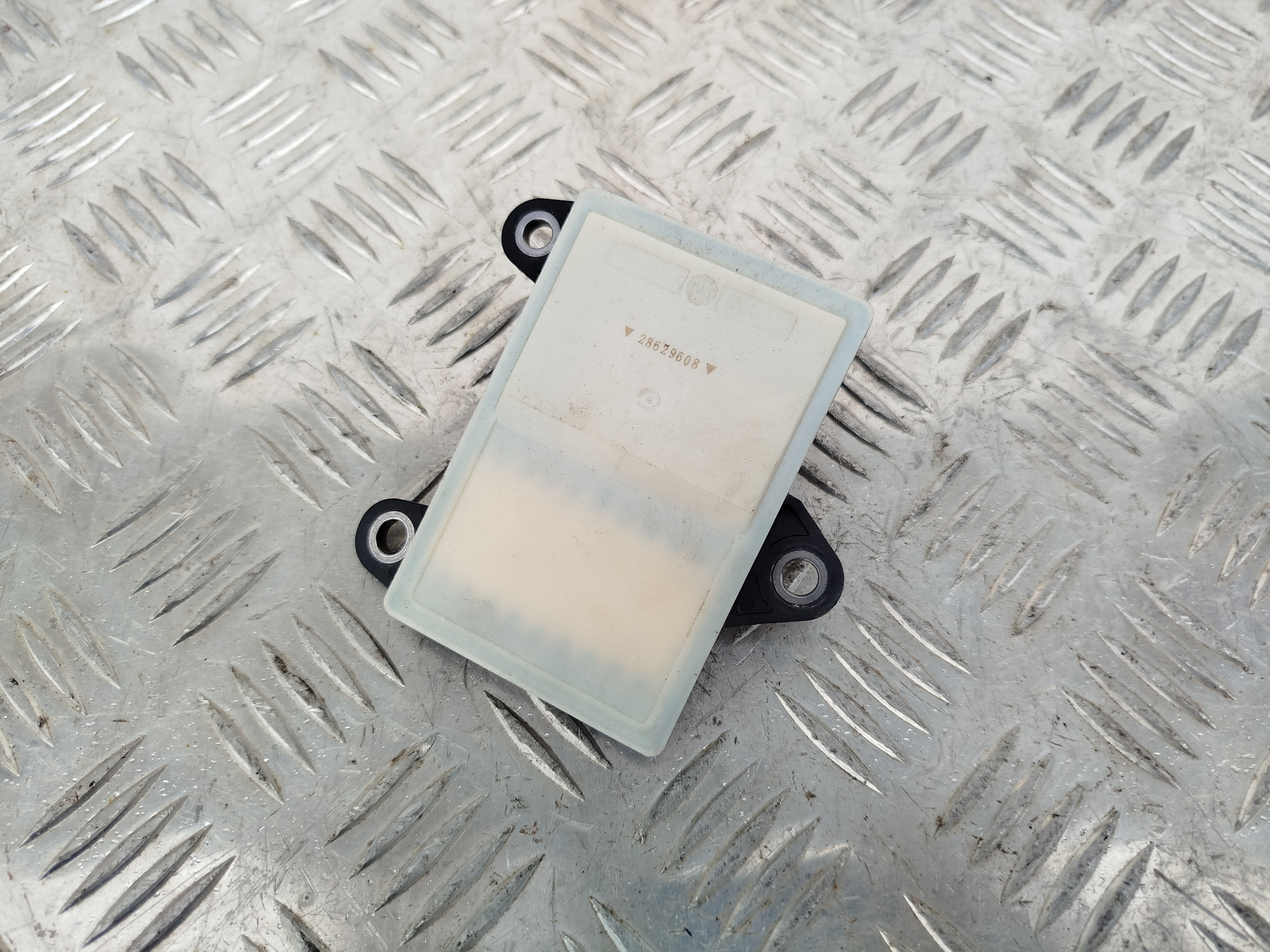 RADAR CZUJNIK ASYSTENT PASA RUCHU SCANIA SUPER 2935436, 3033690, 3149167, 3080671, 3191927