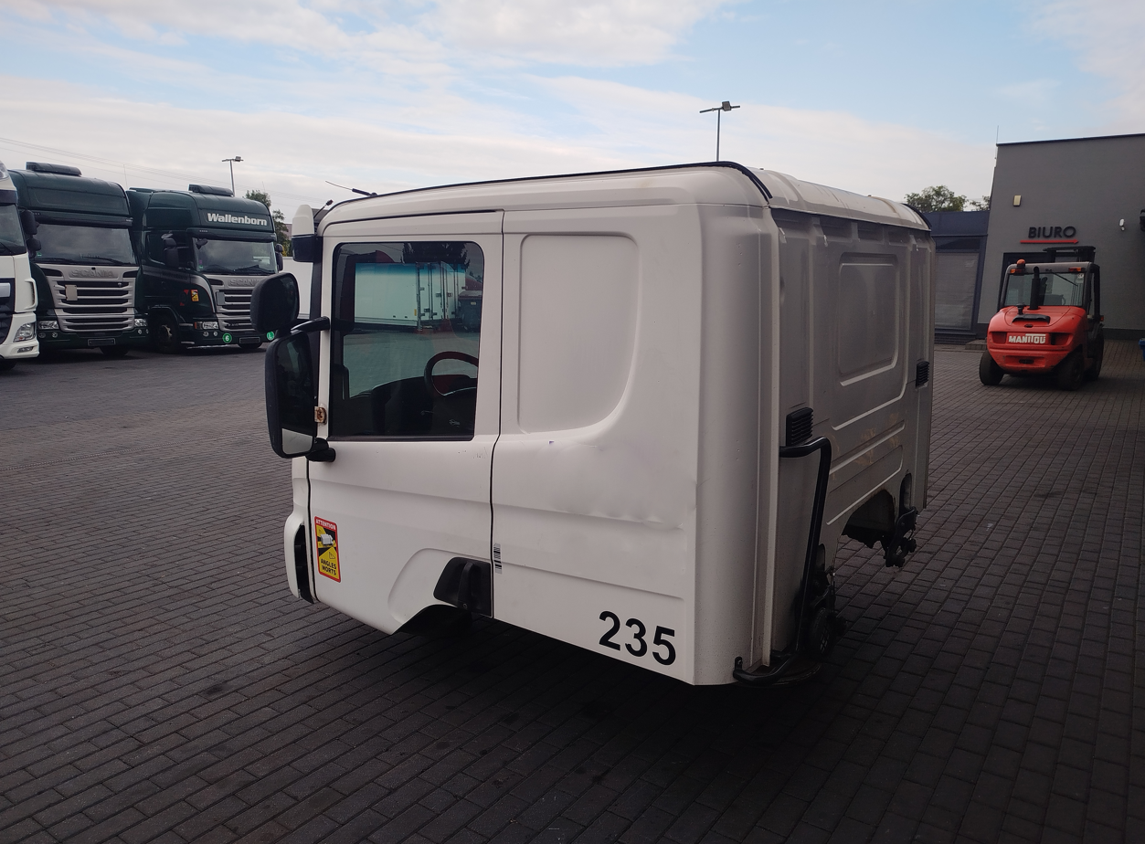 KABINA P SCANIA CP19